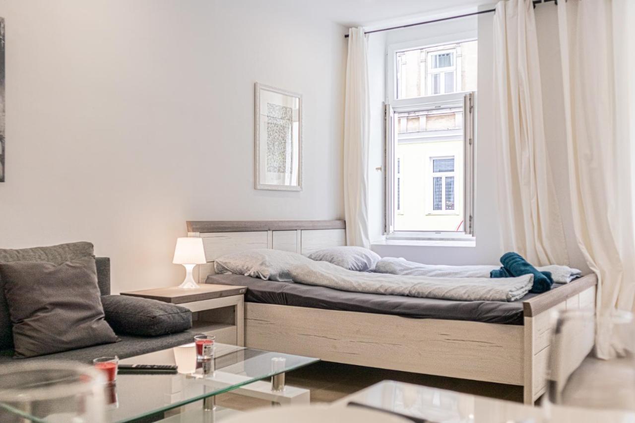 9 Min From Center - Lovely Near U1 Reumannplatz Apartment Wien